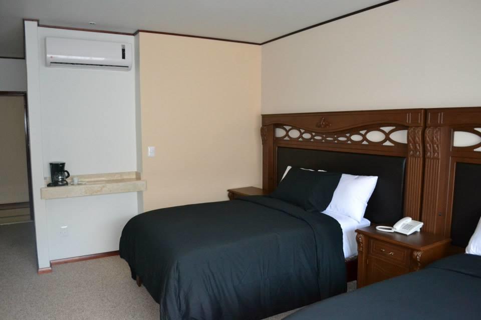 Hotel Candiles Valle de Santiago 外观 照片